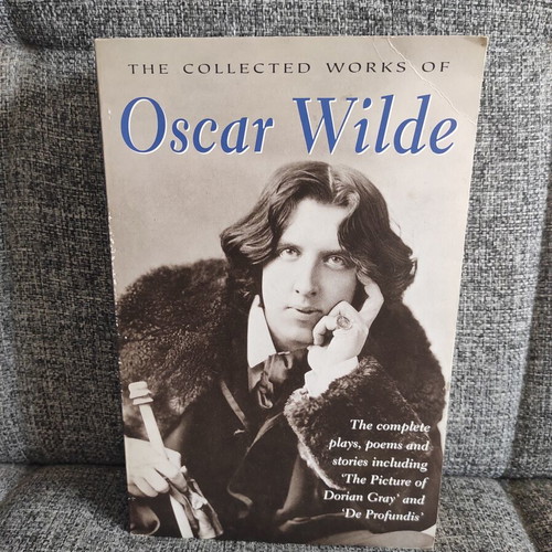 The Collected Works of Oscar Wilde like new, English