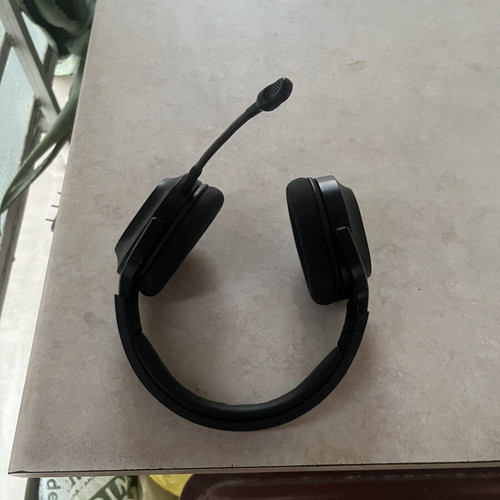 Razer Barracuda X wireless headphones used, good condition