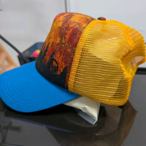 Buff trucker hat like new
