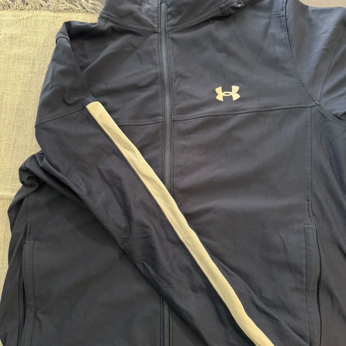 Under Armour jacket used, size L, blue