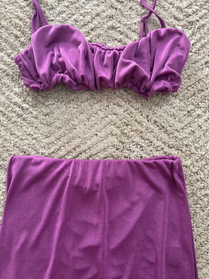 Σετ maxi φούστα με crop top σαν καινούργιο, μωβ γυαλιστερό από Mind Your Style