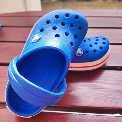 Crocs παιδικά C9 μπλε μεταχειρισμένα