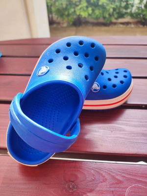 Crocs παιδικά C9 μπλε μεταχειρισμένα
