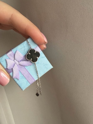 Bracelet with silver clover new