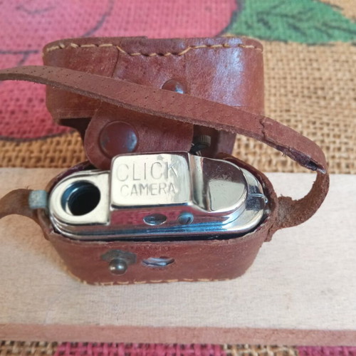Click subminiature spy camera, vintage Japanese 1950s with leather case