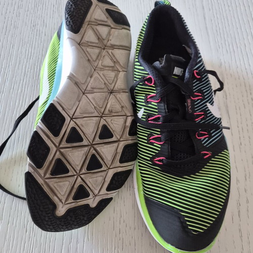 Nike Free running shoes size 42, multicolor
