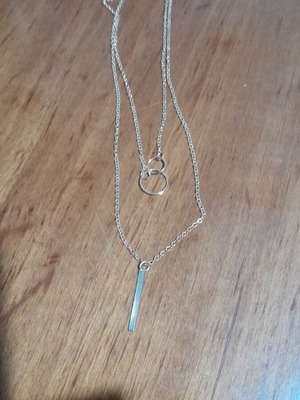 Set of 2 new gold-colored necklaces