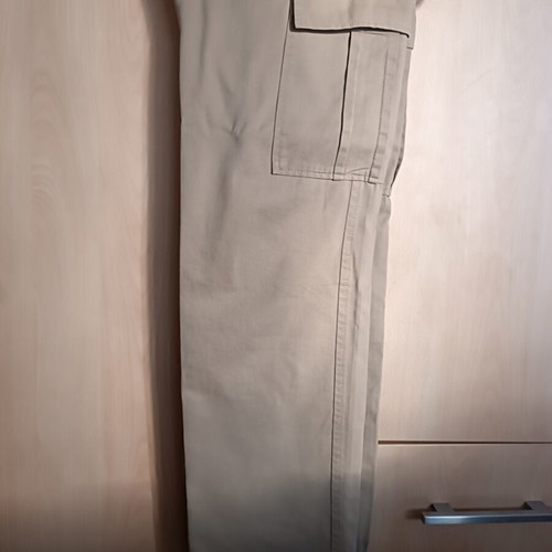 Stradivarius women's pants beige with pockets like new, size 36