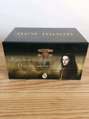 Μουσικό κουτί μπιζουτιέρα Twilight σαν καινούργιο, μαύρο
