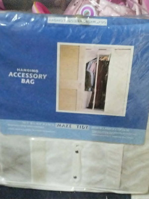 Hanging Accessory Bag new, space-saving closet organizer