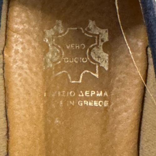 Loafer like new, closed dark blue shoes made of genuine leather size 40