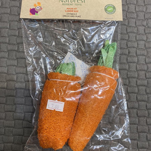 Naturest Loofah Carrots 3-in-1 natural toy, snack & dental for rodents