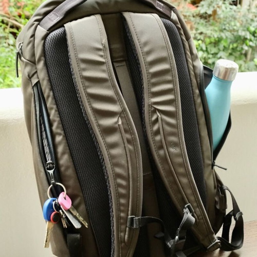 Bellroy Transit Workpack Pro 28L used, olive green backpack