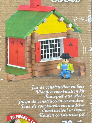 Ξύλινο σπιτάκι μεταχειρισμένο με 70 κομμάτια κατασκευής