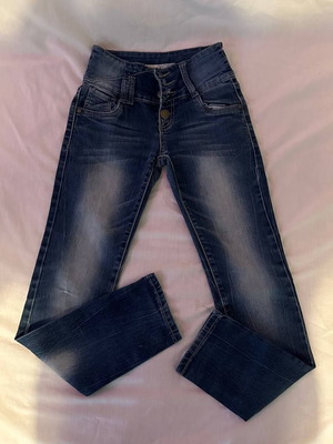 GAP Kids jeans with rhinestones, size 8 years, like new