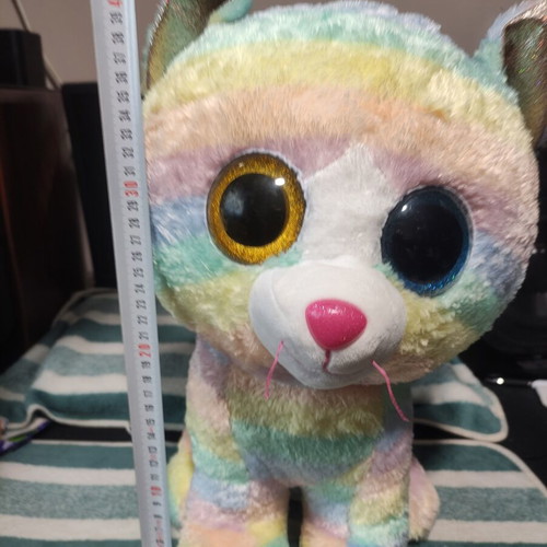 Beanie Boos Large Plush Cat by Ty like new with scratched eyes