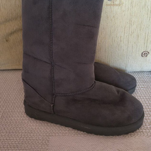 Haqyyia boots used, warm with fur lining, size 37, gray