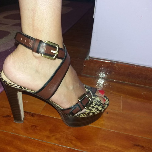 Leather sandals used, size 35, crisscross straps