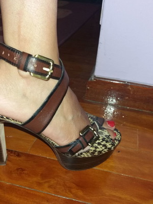 Leather sandals used, size 35, crisscross straps