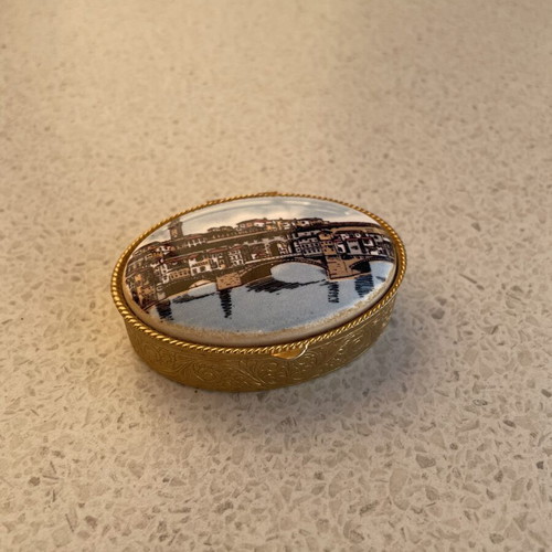 Vintage metal pill or jewelry box with Firenze Ponte Vecchio design