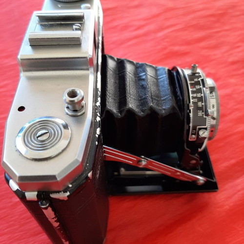 Zeiss Ikon Nettar 515 folding camera used