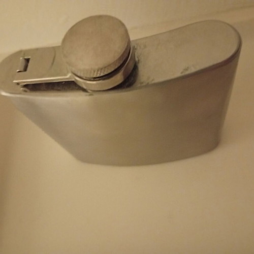 Stainless steel flask used 5 oz (147 ml)