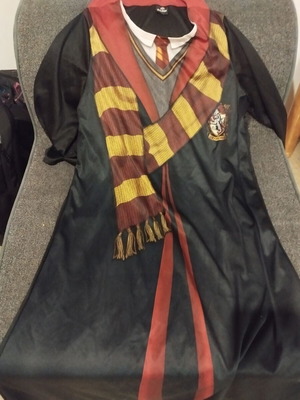 Στολή Harry Potter σαν καινούργιο, φορεμένη δύο φορές
