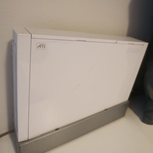 Nintendo Wii white console used with Homebrew and USB games