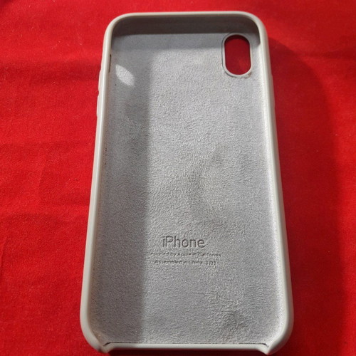 Genuine silicone case for iPhone XR used, ice white