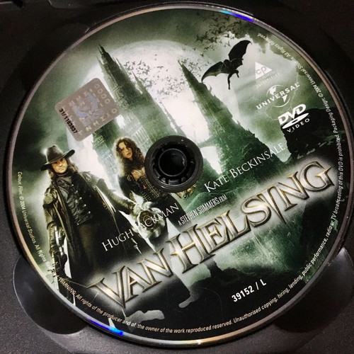 Van Helsing DVD used, action adventure, subtitles