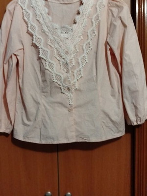 Pink shirt like new, size M