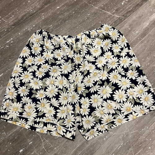 Princess pajama shorts and shirt with daisies like new, blue multicolor