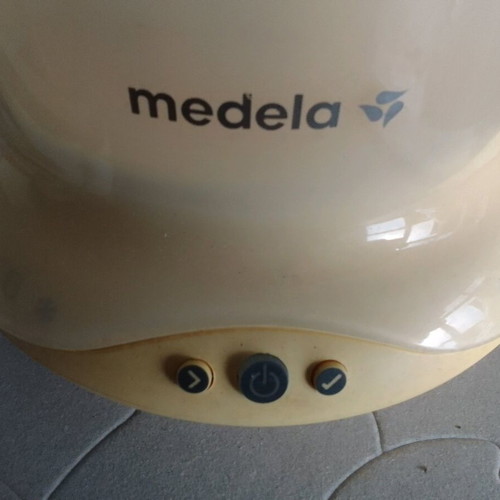 Medela Ben Mari system like new with temperature control and bottle holder