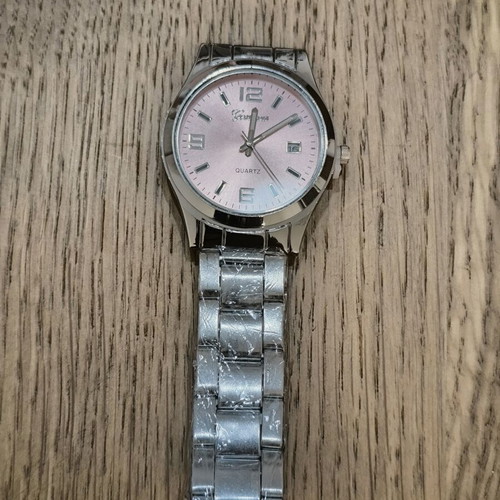 Quartz women's watch silver with pink dial and date