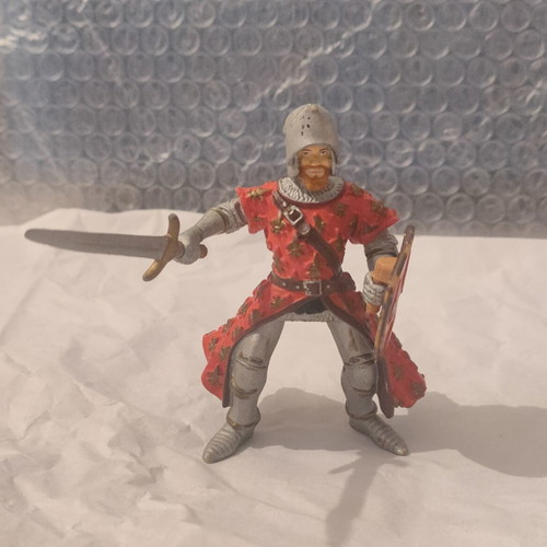 King Richard Lionheart figure and his red horse used