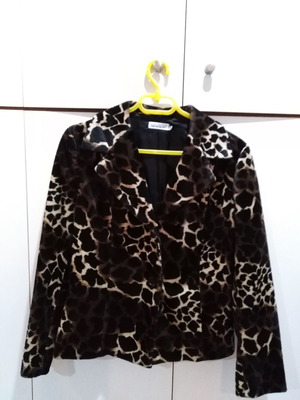 Animal print velvet tagier jacket and elastic skirt used