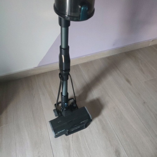 Metal broom holder white new
