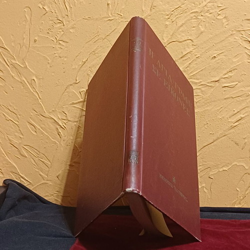 The Holy Bible in Pictures book like new, Greek edition