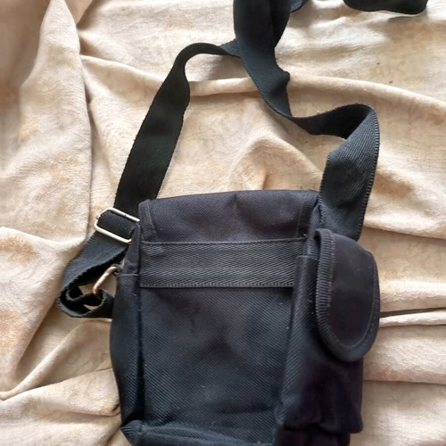 Men's bag like new, black with multiple compartments