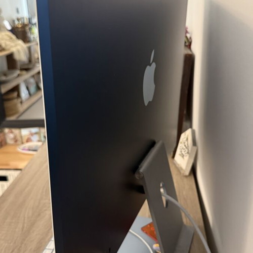 Apple iMac 24” M4 with 16GB RAM and 256GB SSD like new, blue