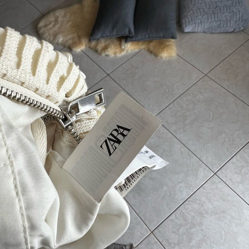 Zara shoulder bag like new, white and beige