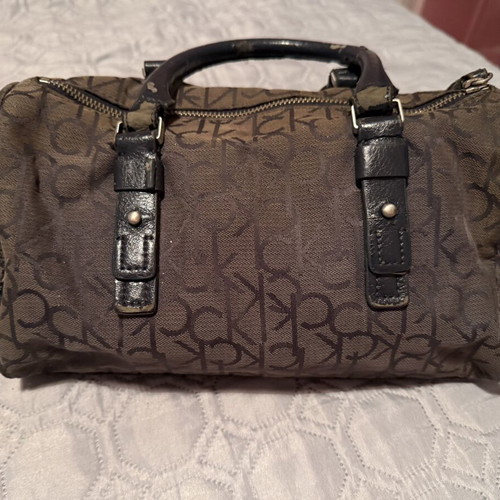 Calvin Klein CK bag used with worn leather repairable