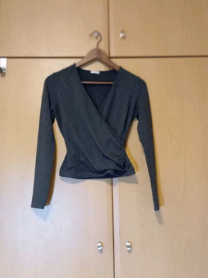 Rouge Grey Wrap Top Size S Like New