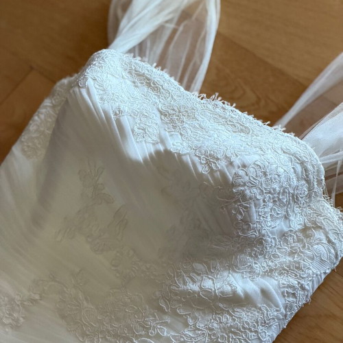Pronovias wedding dress used, lace and French tulle, sizes 36-38