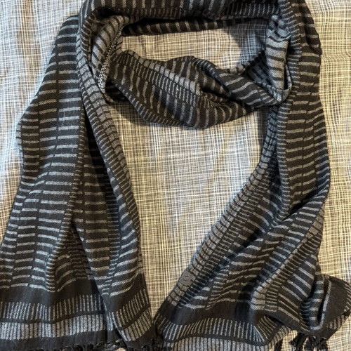 Armani Exchange unisex scarf used, grey with stripes