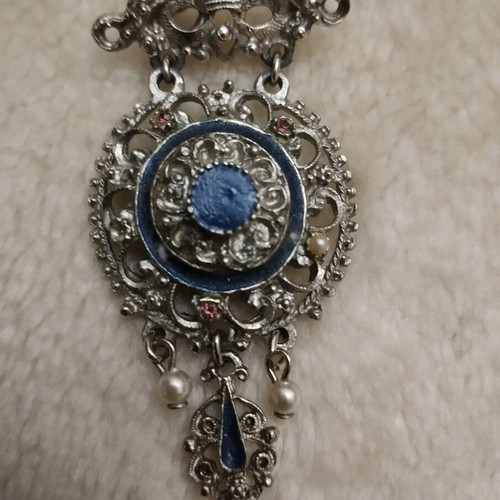 Vintage silver-blue brooch like new with pearls