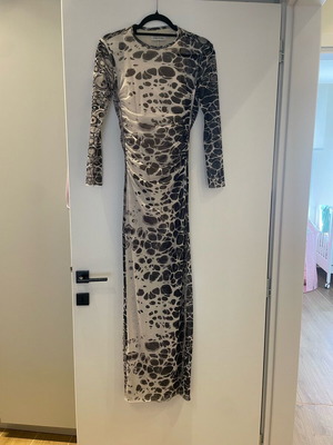 Milkwhite bodycon dress