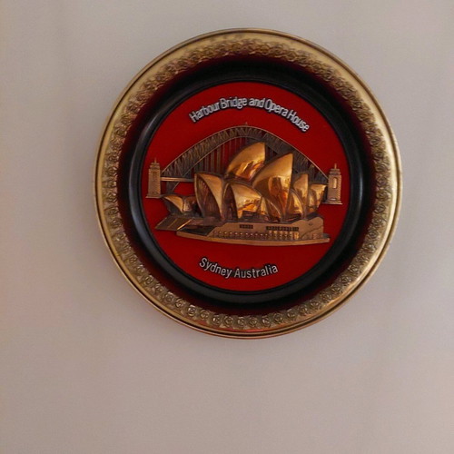 Round frame like new with Sydney bridge and opera house Australia 27×27cm