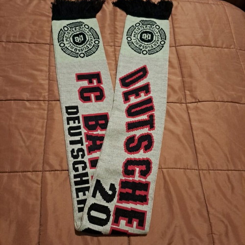 Bayern Munich scarf authentic, like new