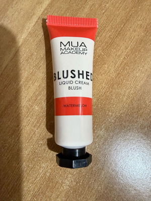 Mua liquid blush like new in Watermelon shade